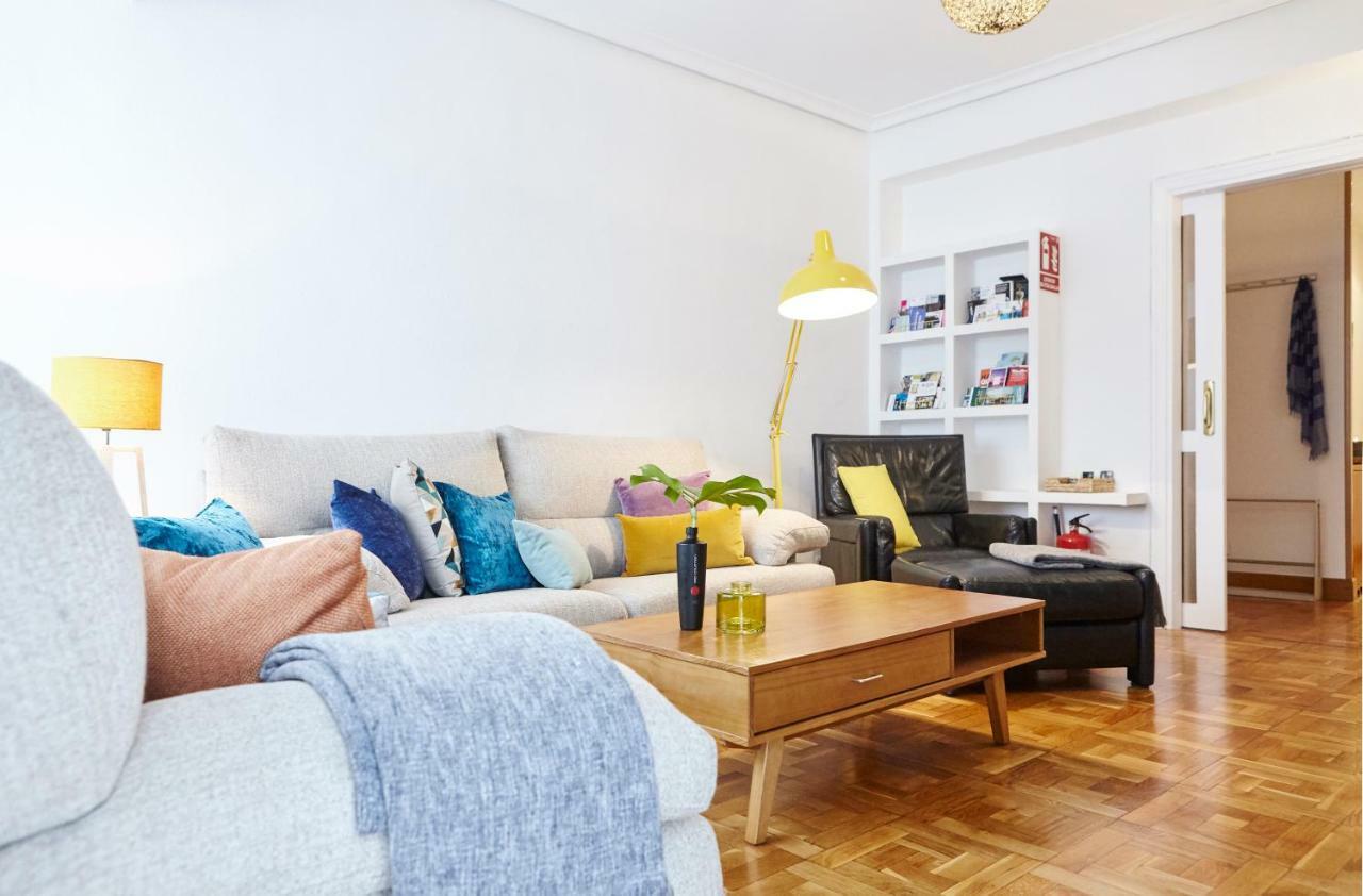 Salaberria Apartment With Private Garage Сан Себастиан Екстериор снимка